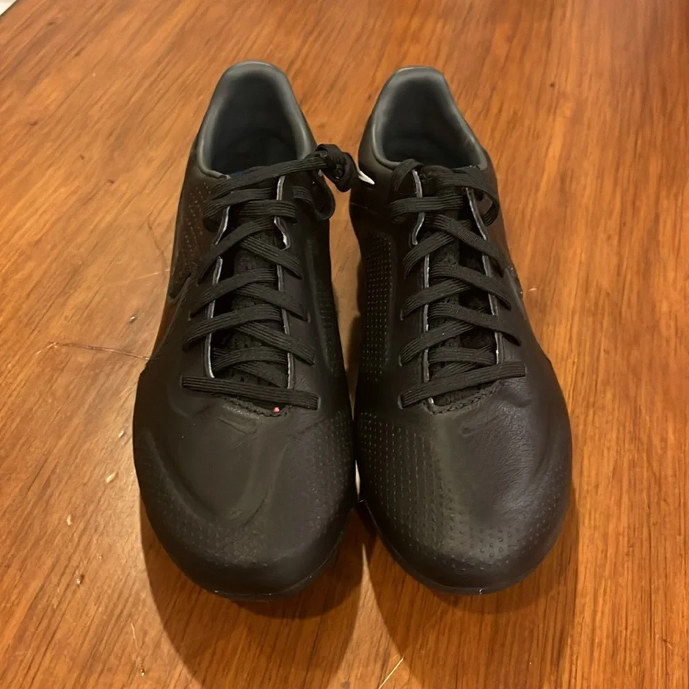 Nike Tiempo Legend 9 Pro FG Soccer Cleats shoes DA1175 001 Mens 6 / Womens 7.5